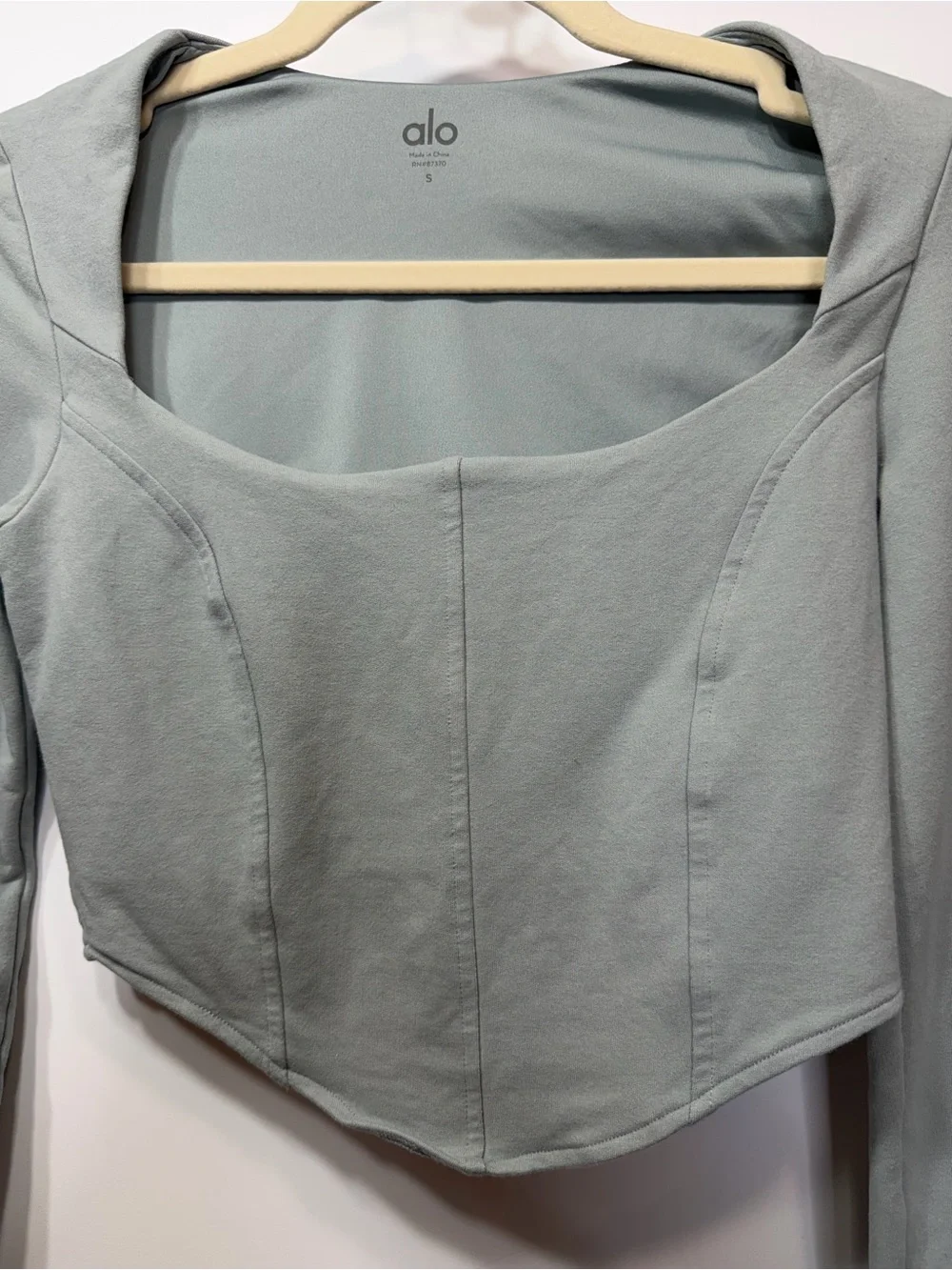 ALO Yoga Square Neck Long-Sleeve Cropped Top - Sage
